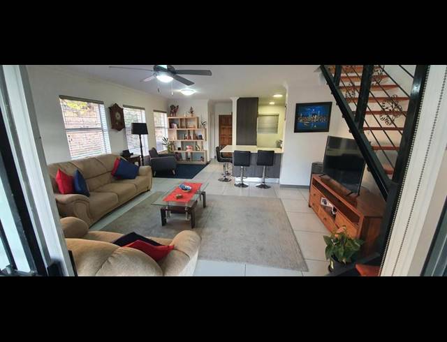 3 BEDROOM TOWNHOUSE FOR SALE IN KYALAMI HILLS